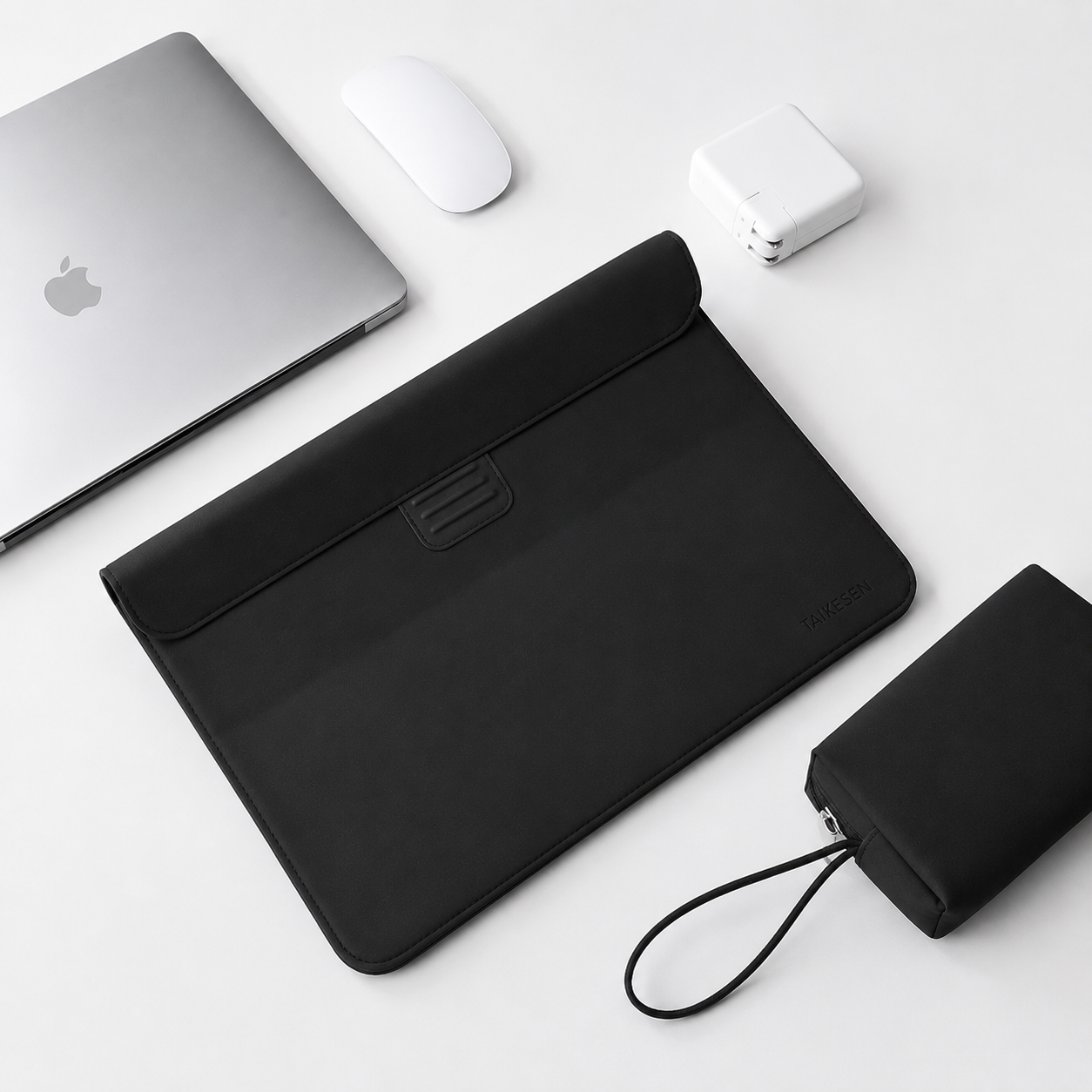 UP RIGHT DESK - Ergonomic Laptop Stand & Sleeve